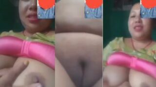 Chubby milf exposes naked body during video call